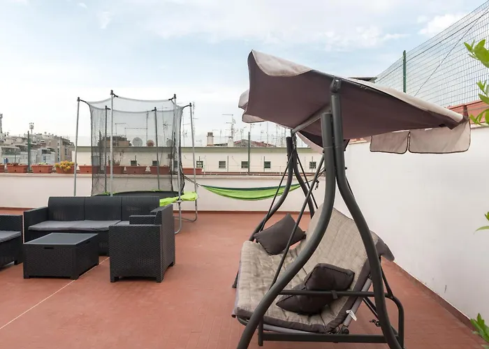 Angel Joy Rooftop Private Terrace Near Roma Tiburtina Train & Metro Station Apartment *