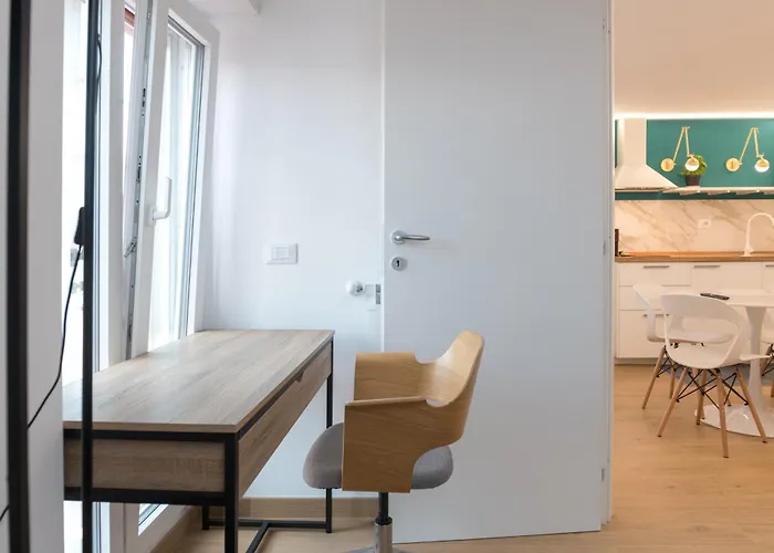 Angel Joy Rooftop Private Terrace Near Roma Tiburtina Train & Metro Station Rom