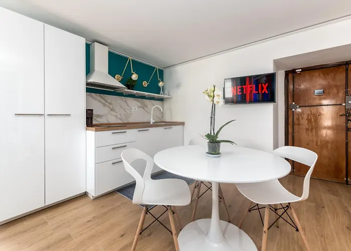 Angel Joy Rooftop Private Terrace Near Roma Tiburtina Train & Metro Station * Rom