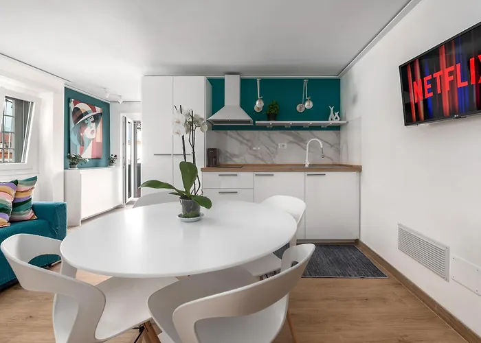 Angel Joy Rooftop Private Terrace Near Roma Tiburtina Train & Metro Station Apartamento Roma